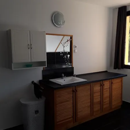 Pero Apartman Panzio Ντέμπρετσεν